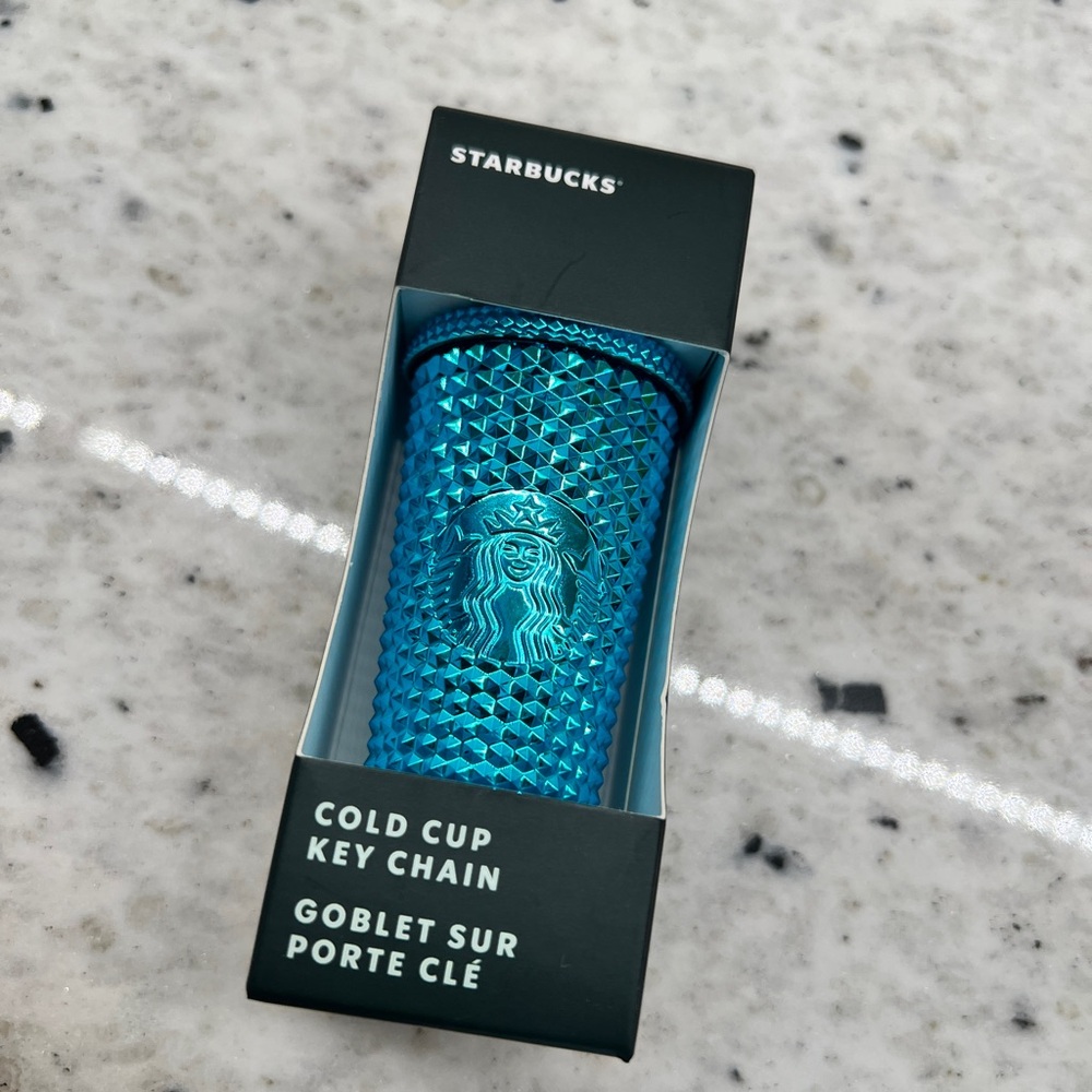 Starbucks Tumbler Keychain Blue
NWT/UNUSED